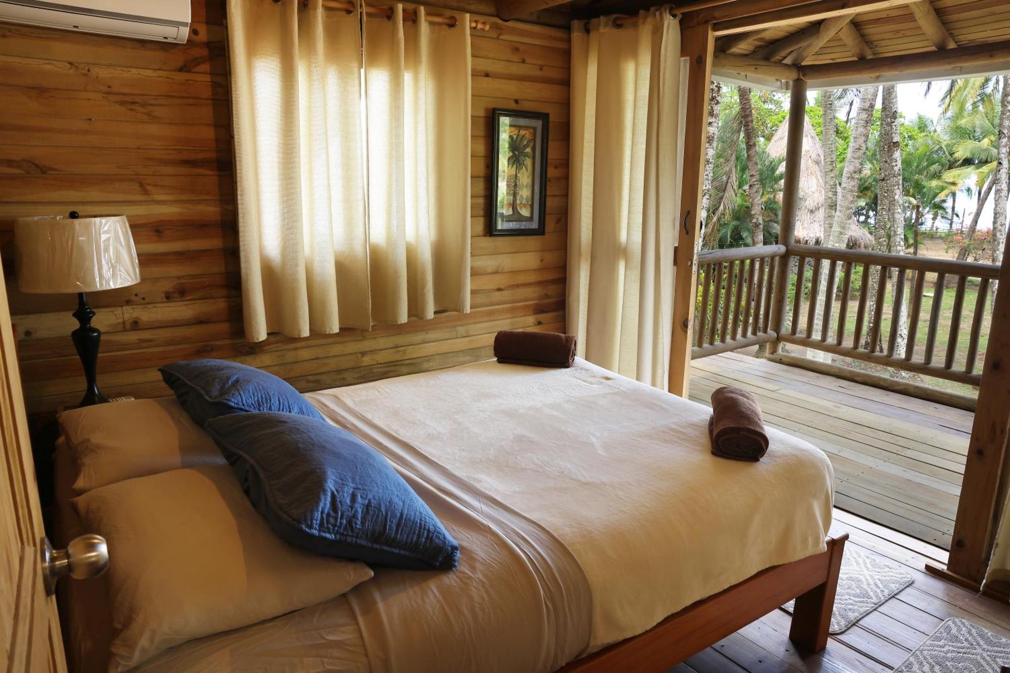 Hotel Oasis & Surf Camp سانتا كاتالينا المظهر الخارجي الصورة