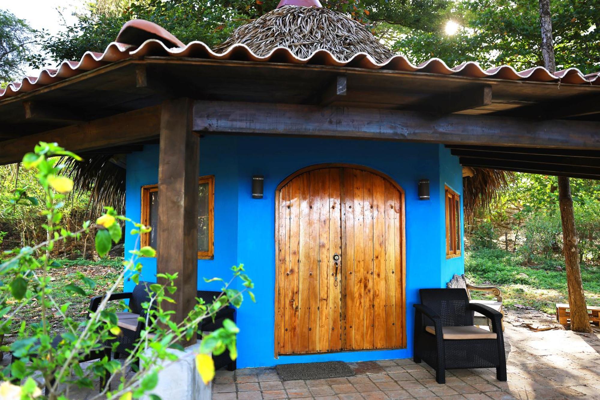 Hotel Oasis & Surf Camp سانتا كاتالينا المظهر الخارجي الصورة