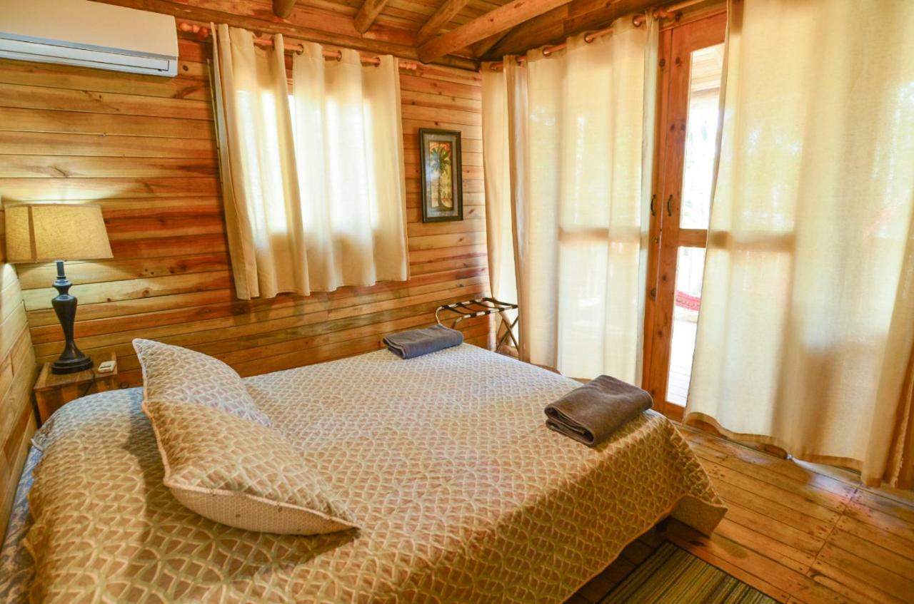 Hotel Oasis & Surf Camp سانتا كاتالينا المظهر الخارجي الصورة